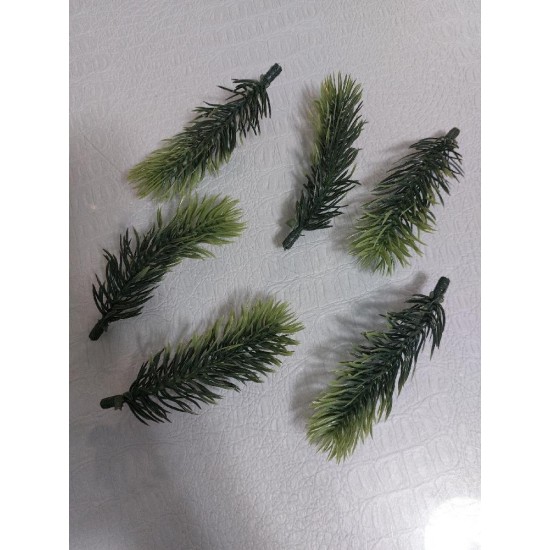 Ветки ели декоративные (пластик) 10см двухцветные, цена за 1 шт